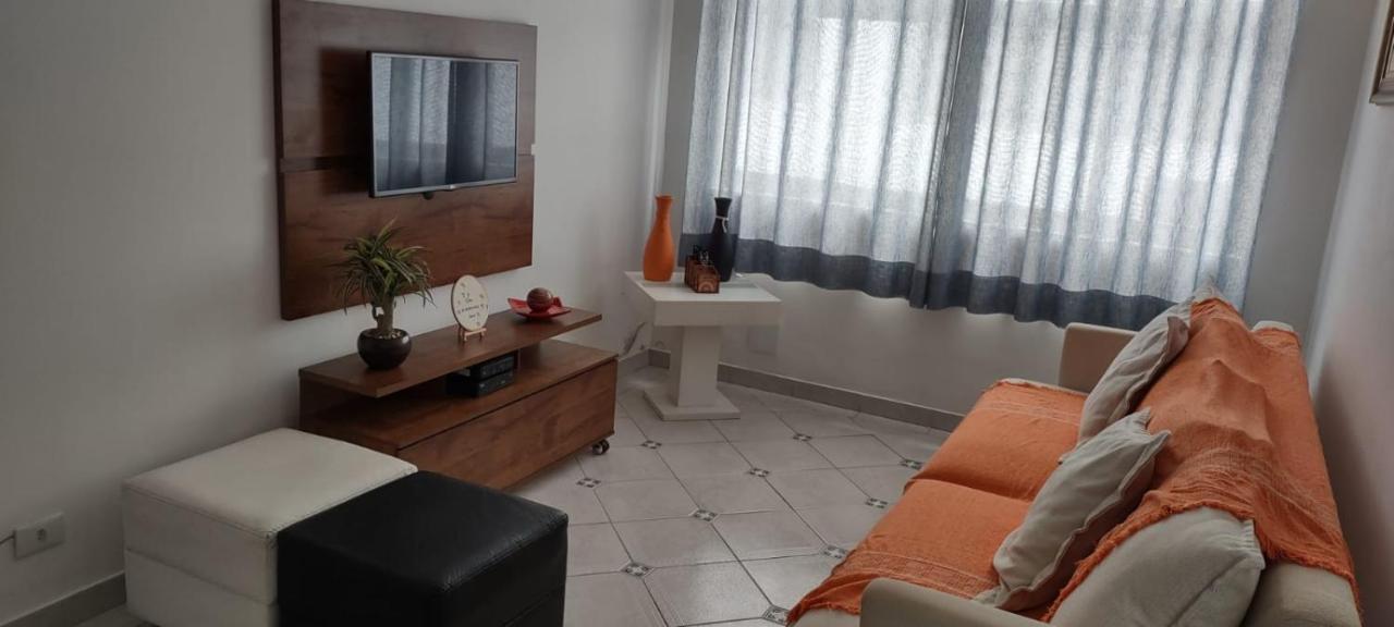 Apto 1 A 30 Mts. Da Do Tombo - *